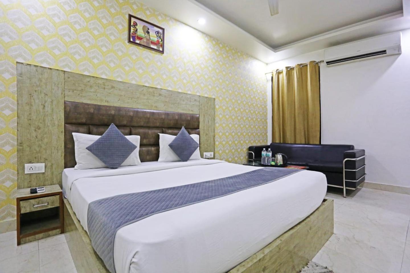 Hotel Broadway Near Delhi Airport ニューデリー エクステリア 写真